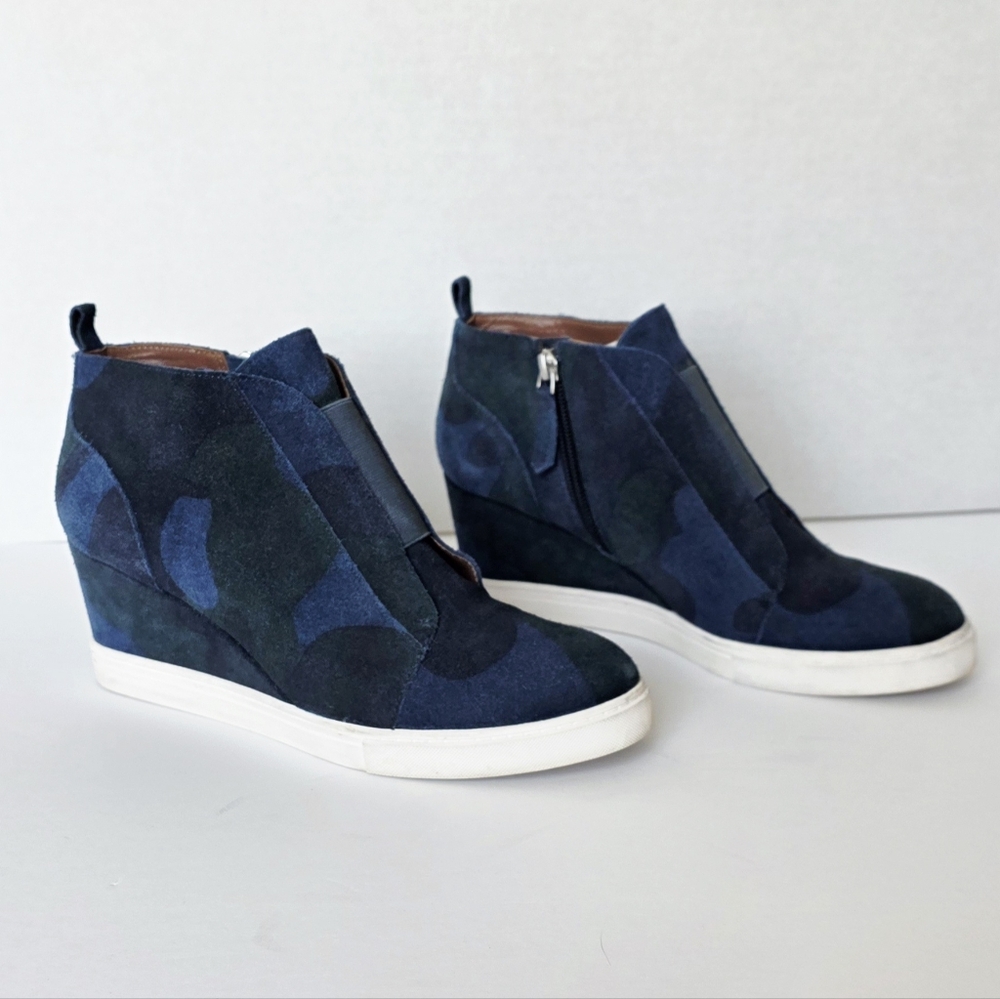 Linea Paolo Suede Wedge Sneaker Size 8